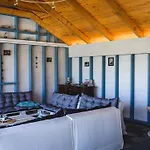 With Swimming Pool By Interhome Сasa de vacaciones